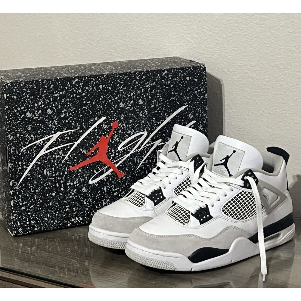 Jordan 4 Retro Military Black - DH6927-111 Size 10 With Box CLEAN